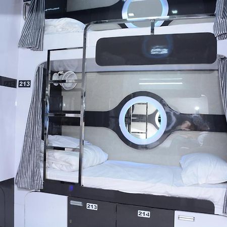 Ocean Dormitory Βομβάη Εξωτερικό φωτογραφία