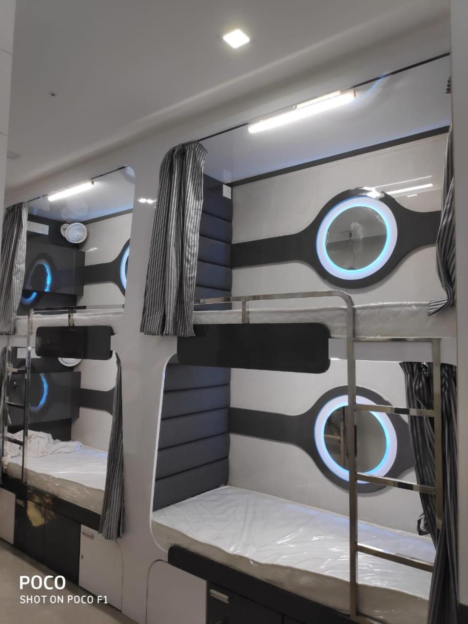 Ocean Dormitory Βομβάη Εξωτερικό φωτογραφία