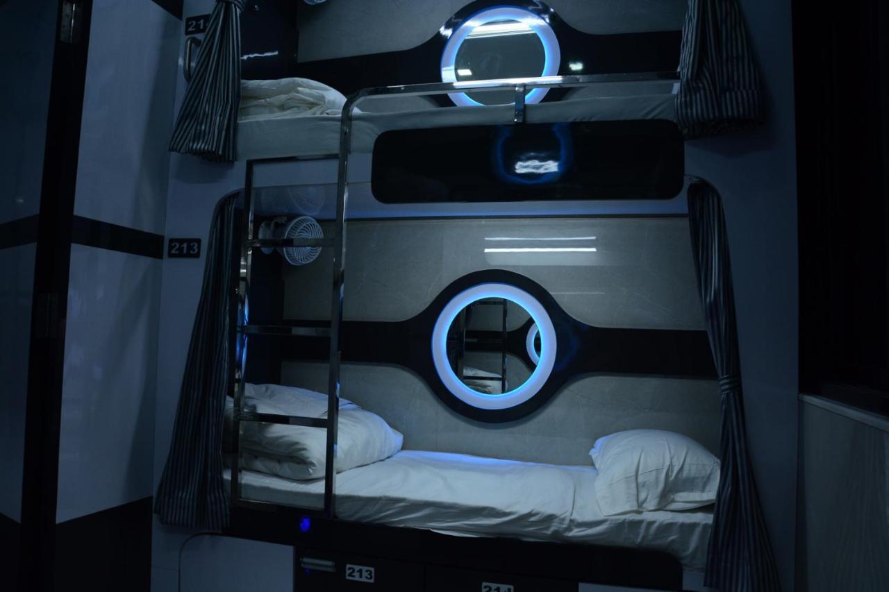 Ocean Dormitory Βομβάη Εξωτερικό φωτογραφία