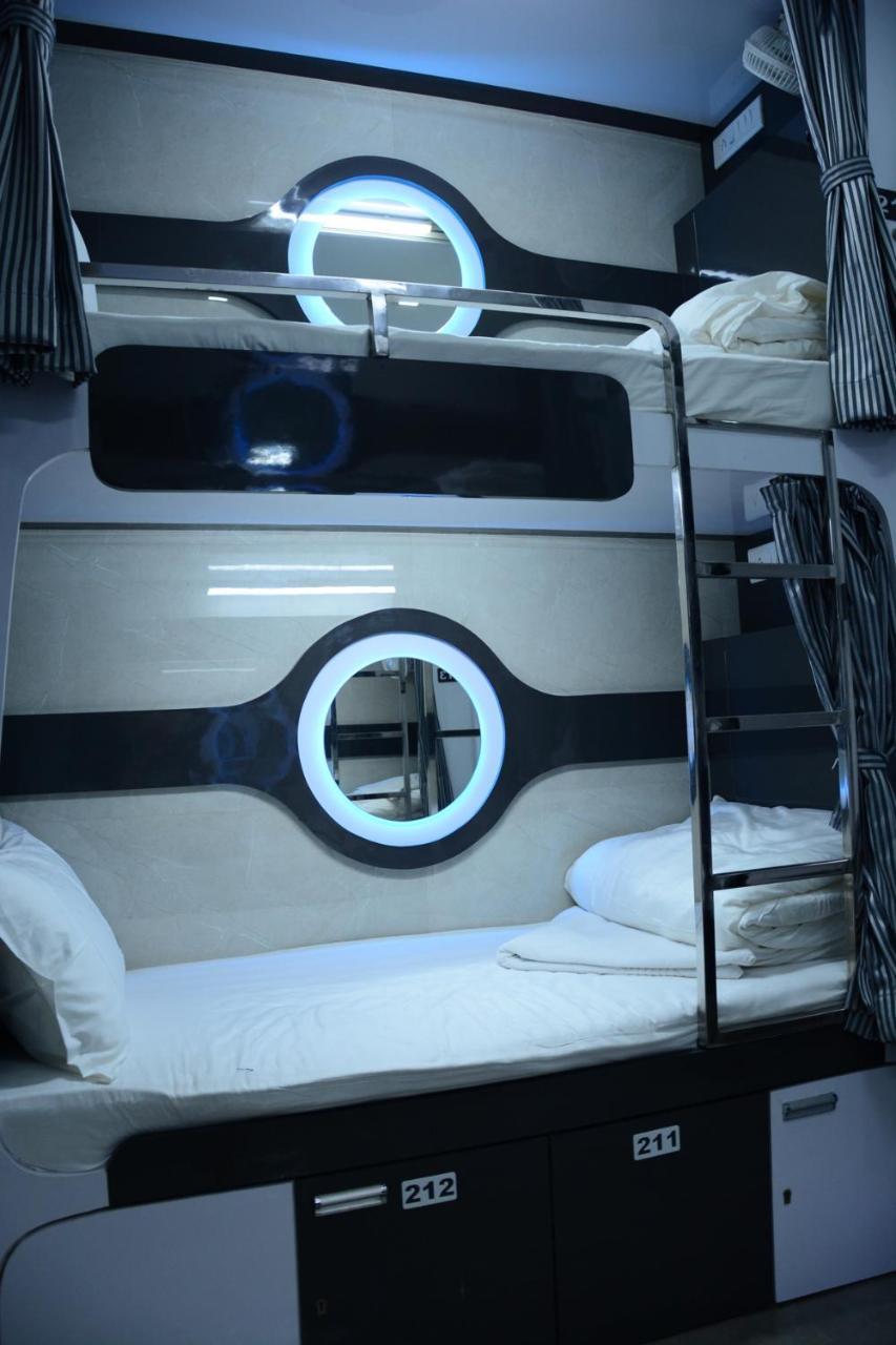 Ocean Dormitory Βομβάη Εξωτερικό φωτογραφία