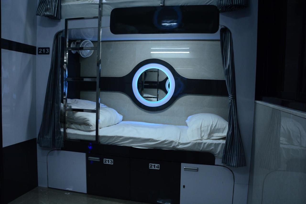 Ocean Dormitory Βομβάη Εξωτερικό φωτογραφία